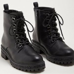 Torrid Glitter Outsole Lace-Up Bootie - Black Faux Leather 9 (WW) Used Like New